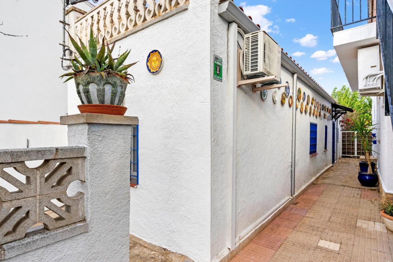 Welcs Casa 077 Emp Cerca Del Mar Villa Empuriabrava Exteriör bild